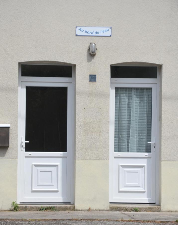 Gîte AU BORD DE L'EAU Chambon-sur-Voueize Exterior foto